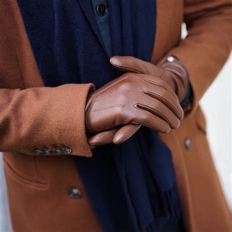 Chapeau et gants de luxe homme